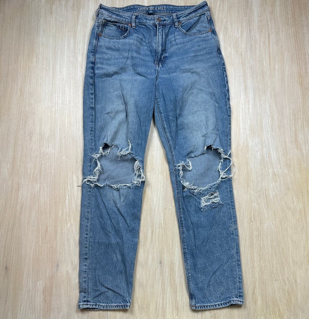 American Eagle Mom Jean High Rise Light Wash Destroyed Ripped Denim Jeans 12L